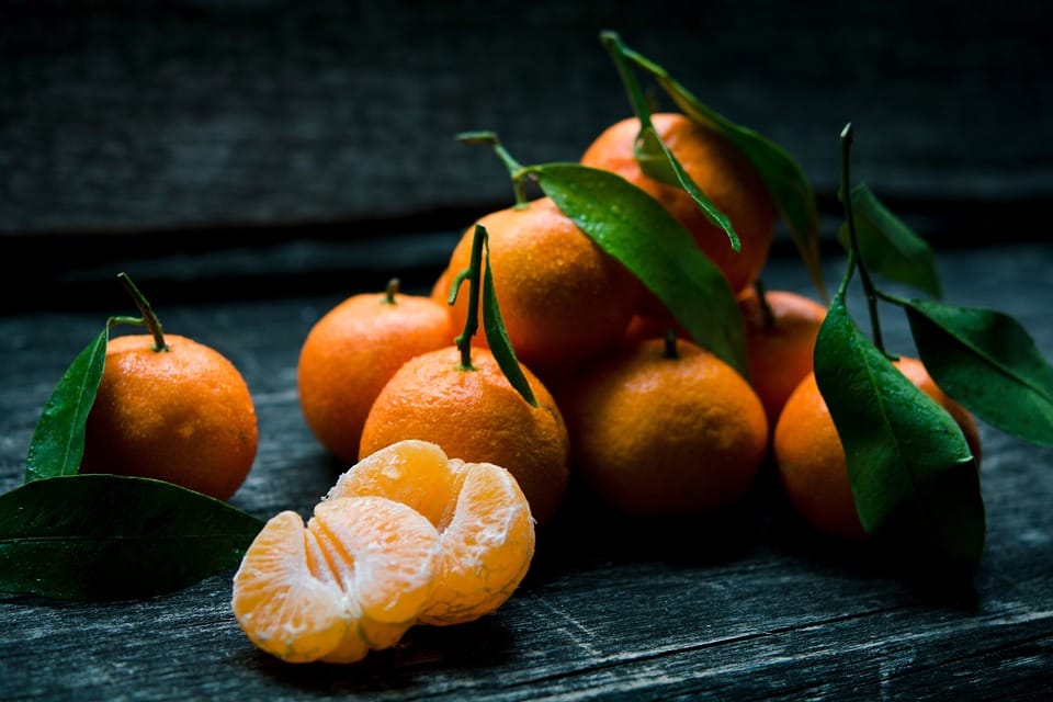From Full to Active: Simple Tricks for Avoiding Food Coma healthy food, junk food, diet,