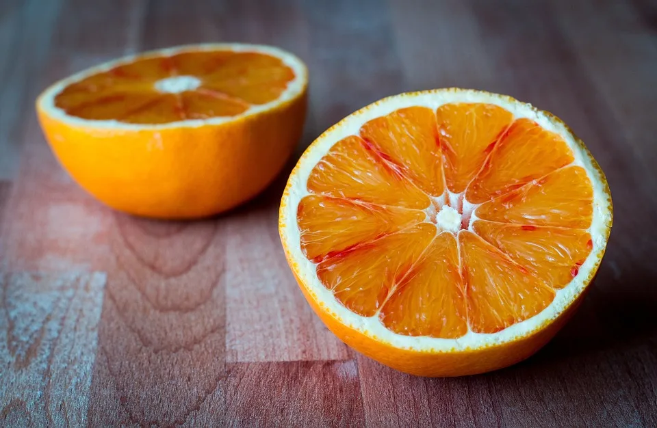 Snack Attack? How to Keep Energy Levels High After Eating healthy food, junk food, diet,