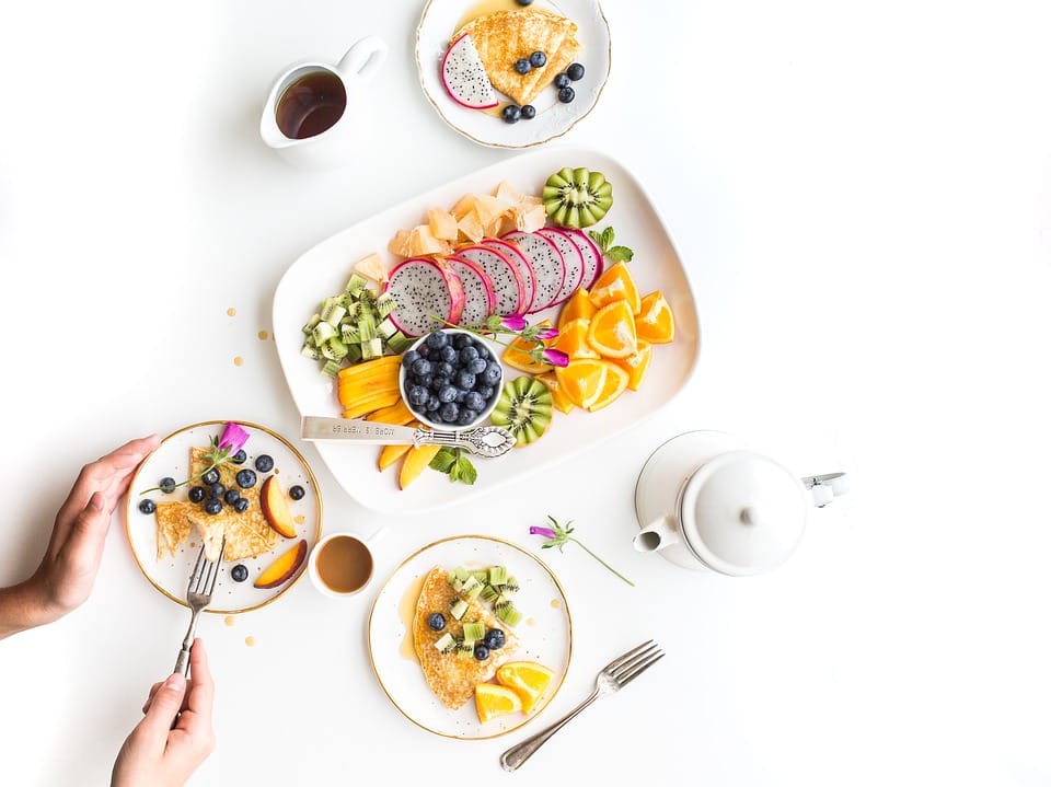 The Risks of Food Poisoning: How to Minimize Your Exposure healthy food, junk food, diet,